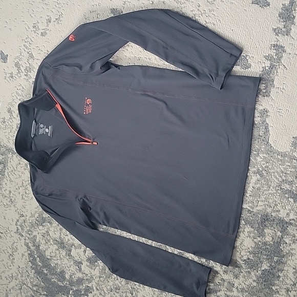 Mountain Hardwear Shirts Mountain Hard Wear Top Poshmark